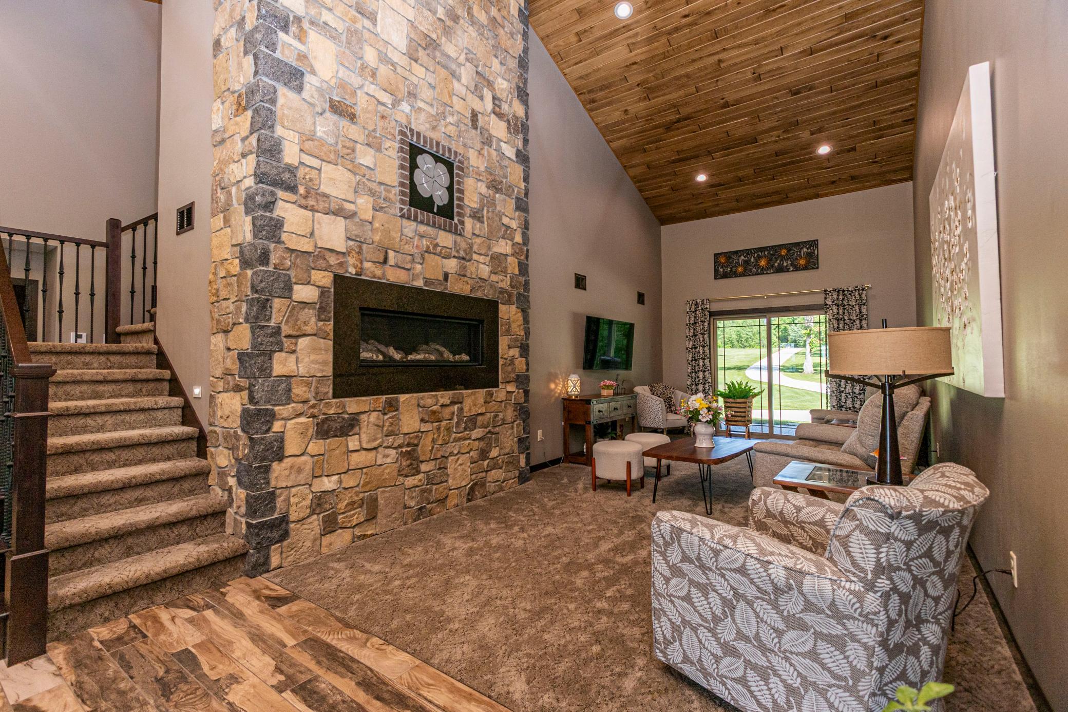 17200 Aaron Heights Nw Property Photo 13