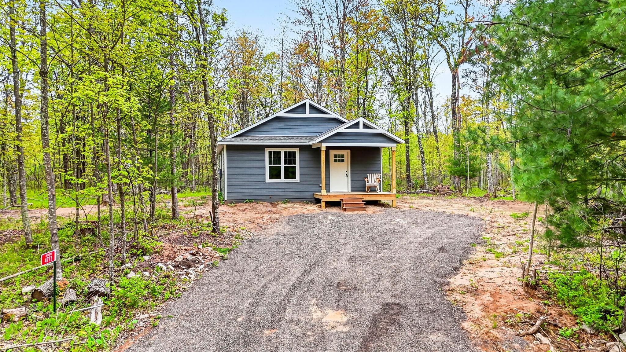 4773 Setting Sun Drive Property Photo 2