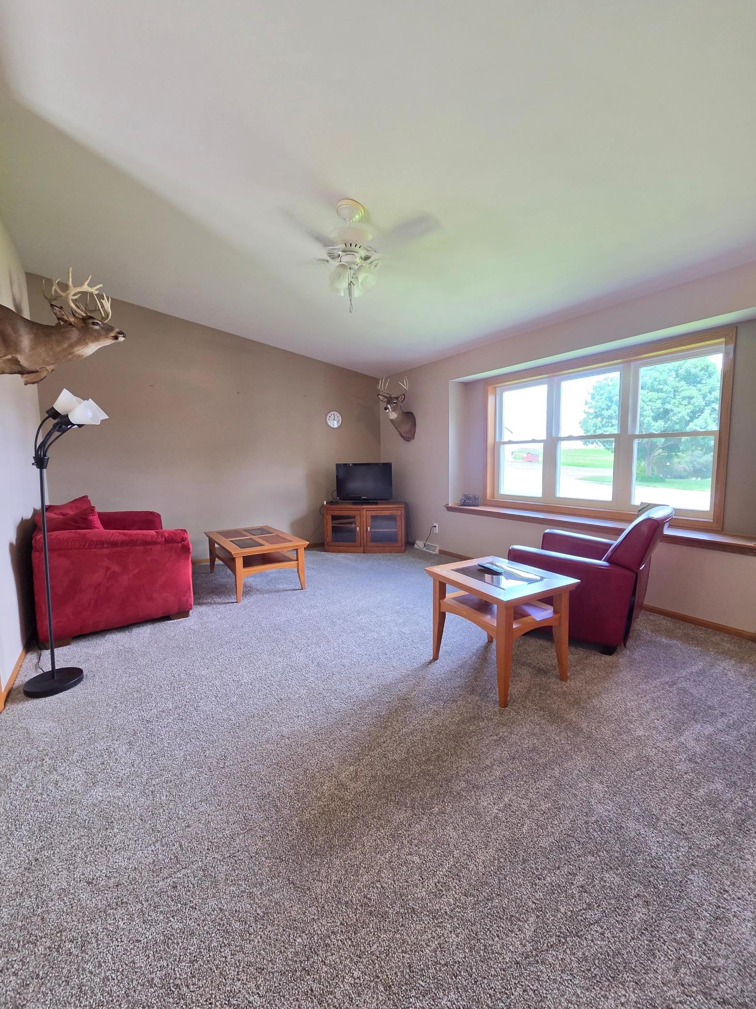 207 2nd Avenue Nw Property Photo 6