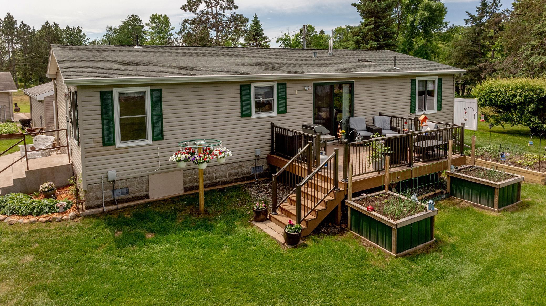 42718 303rd Place Property Photo 8