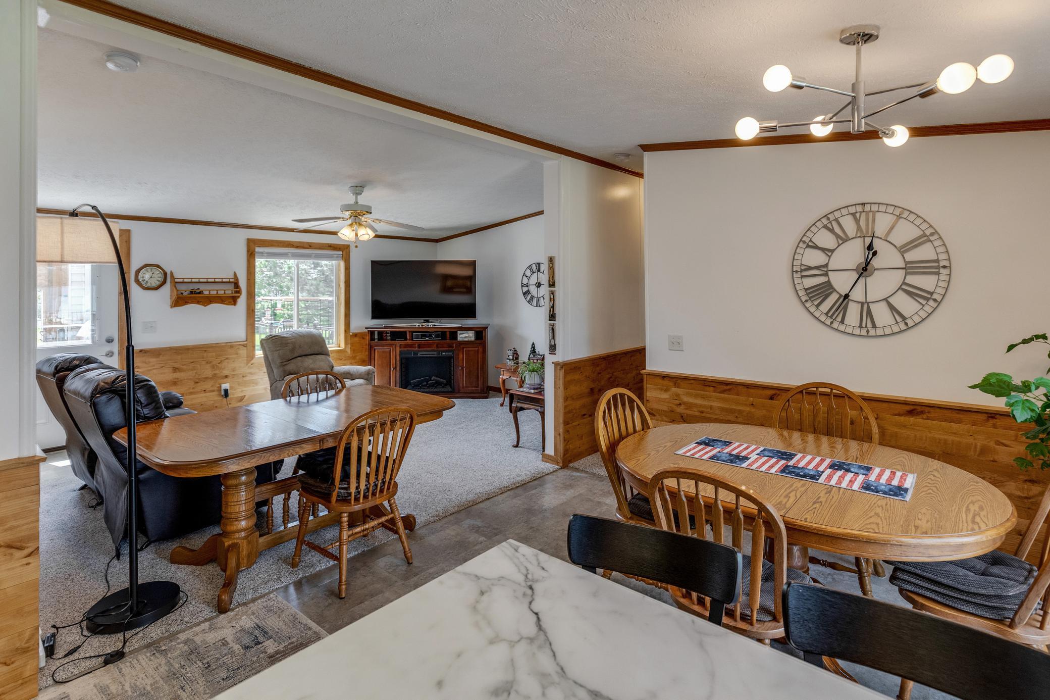 42718 303rd Place Property Photo 16