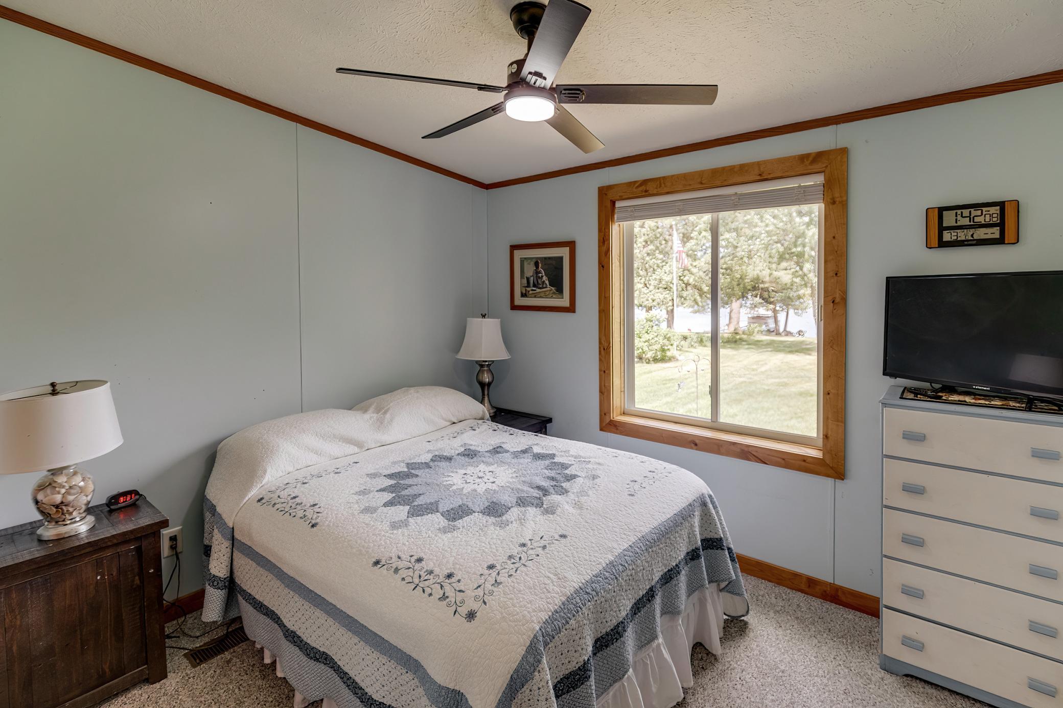 42718 303rd Place Property Photo 23