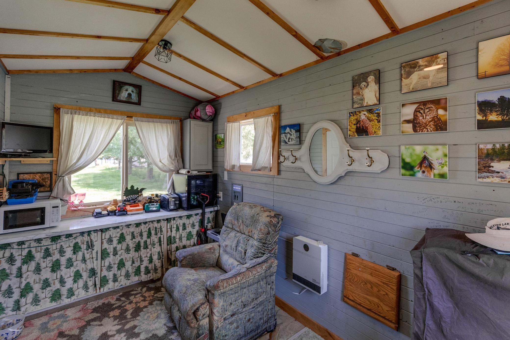 42718 303rd Place Property Photo 37