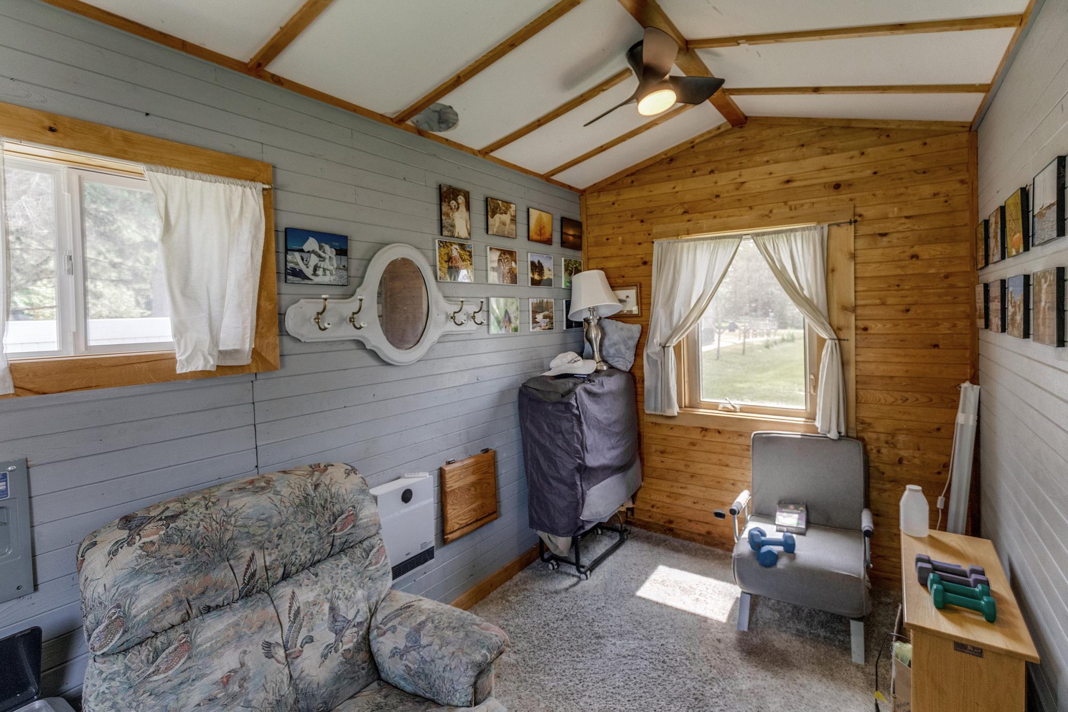 42718 303rd Place Property Photo 38