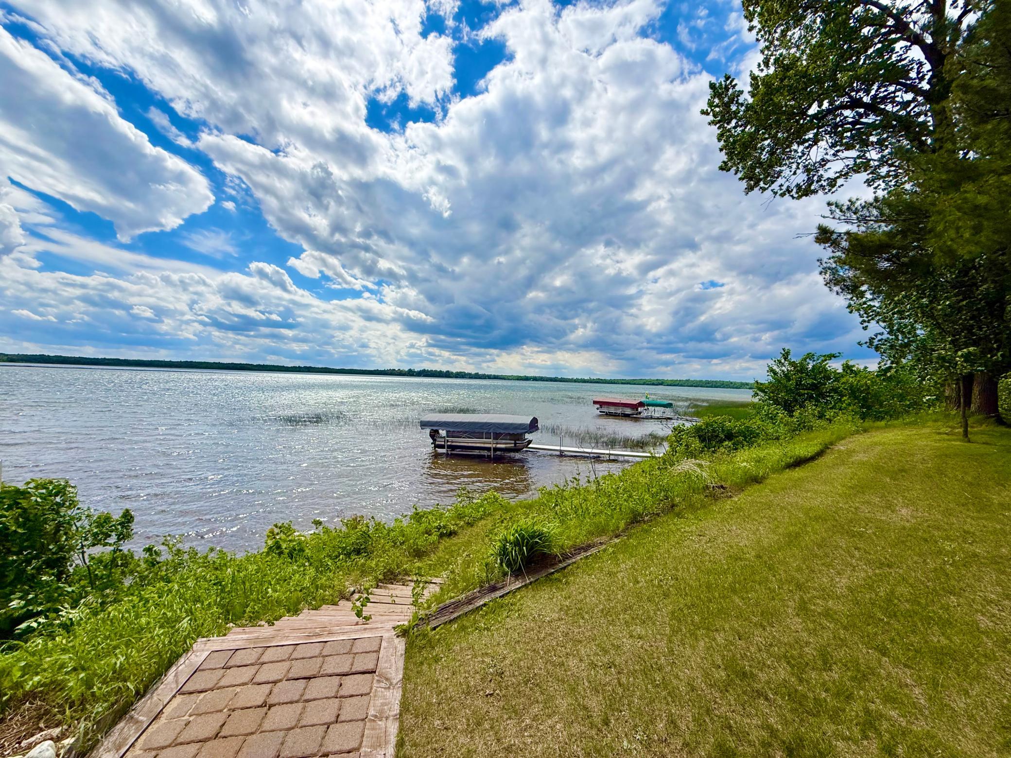 32088 E Round Lake Rd Property Photo 2