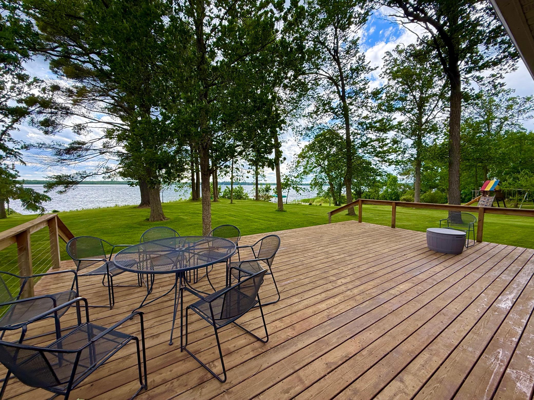 32088 E Round Lake Rd Property Photo 3