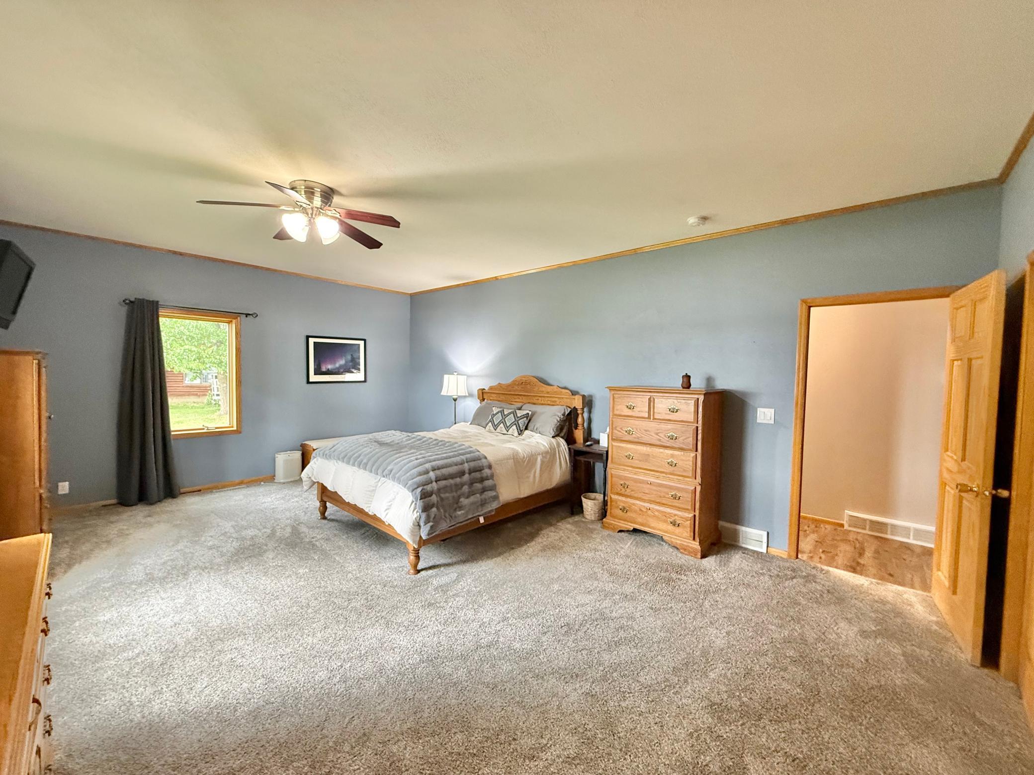 32088 E Round Lake Rd Property Photo 24