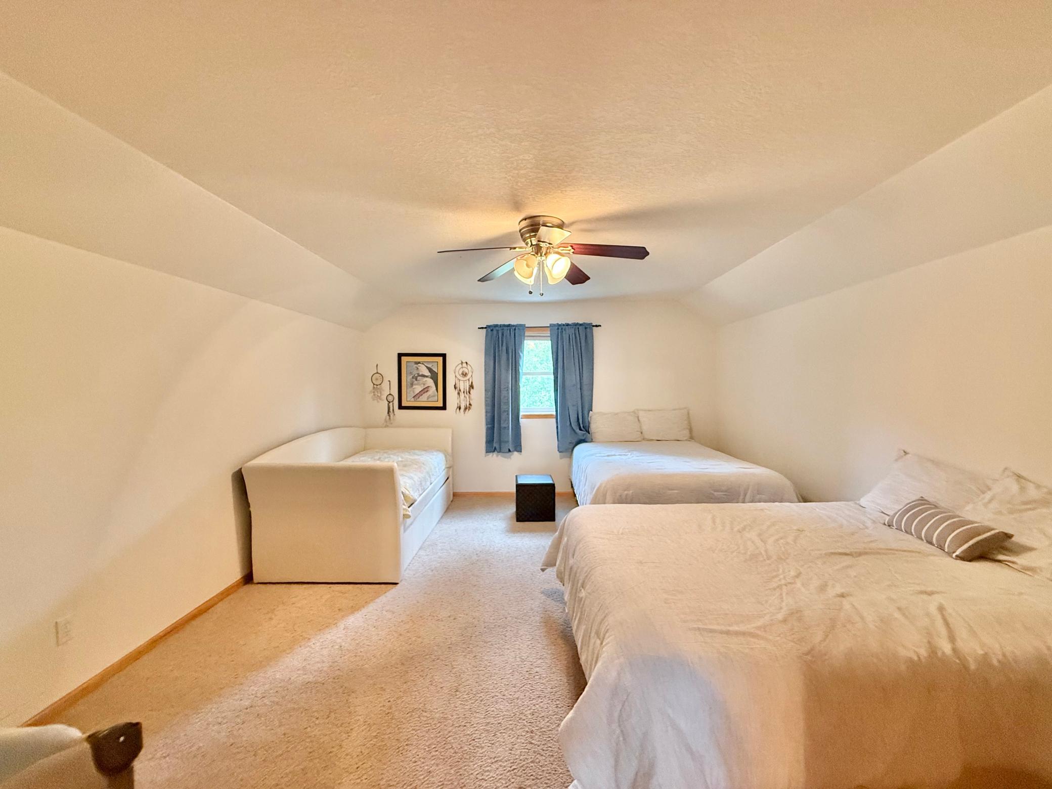 32088 E Round Lake Rd Property Photo 44