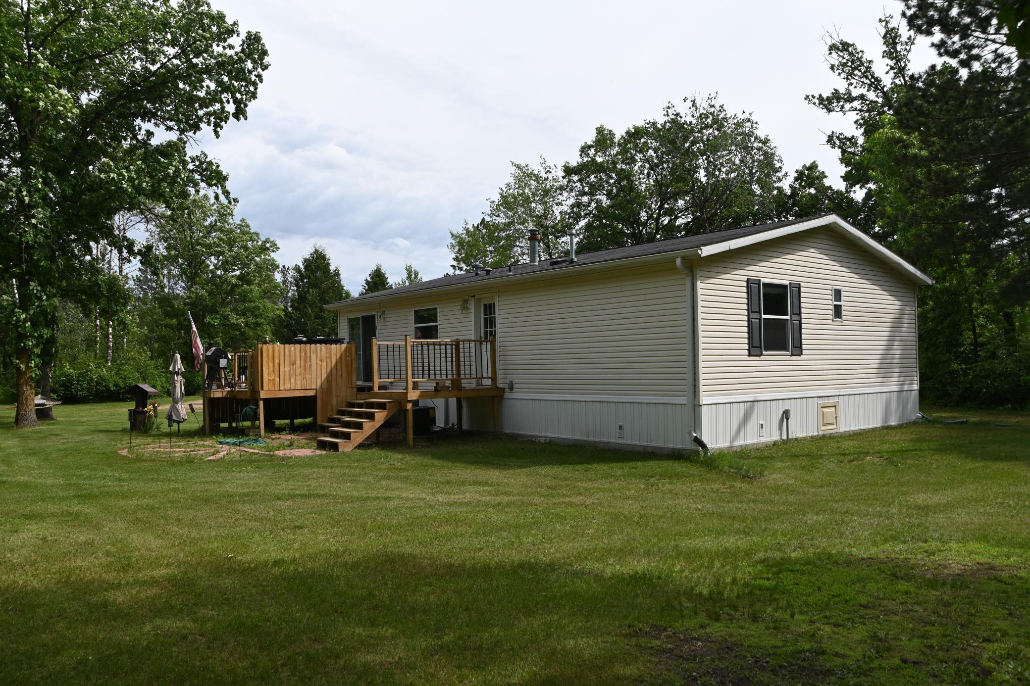 481 E River Road Property Photo 6