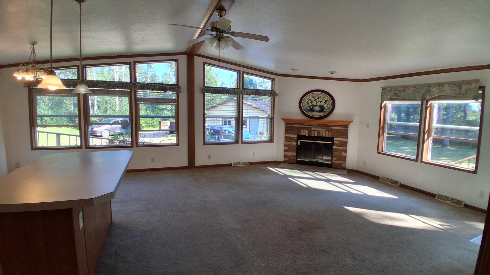 481 E River Road Property Photo 18