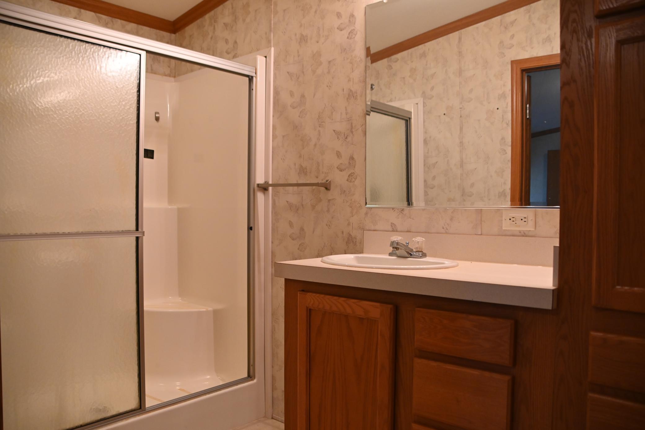481 E River Road Property Photo 25