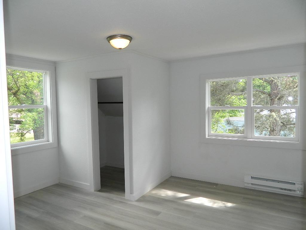 117 Front Street Property Photo 17