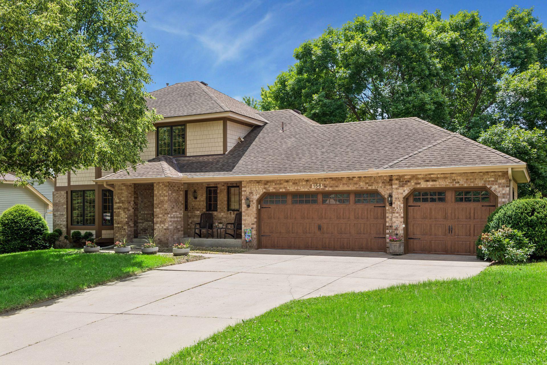 156 Red Oaks Drive Property Photo 1