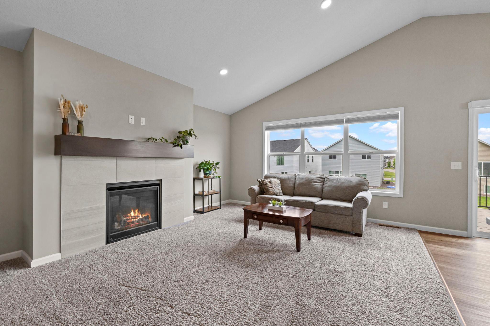 9260 26th Street Ne Property Photo 6