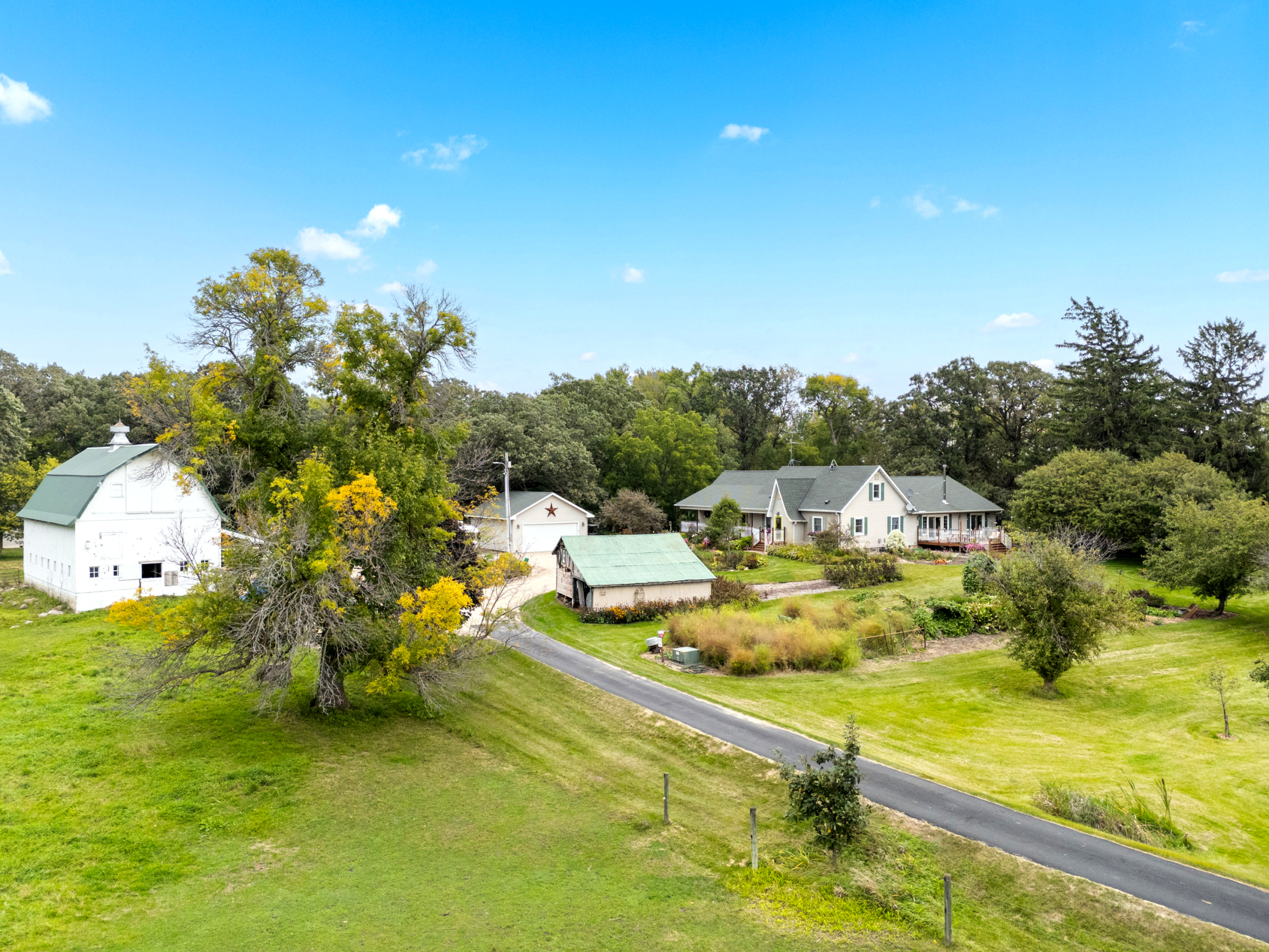 87854 State Highway 251 Property Photo 1
