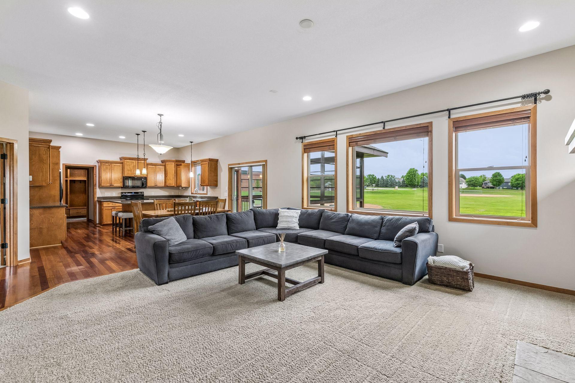 18274 Imagery Lane Property Photo 6