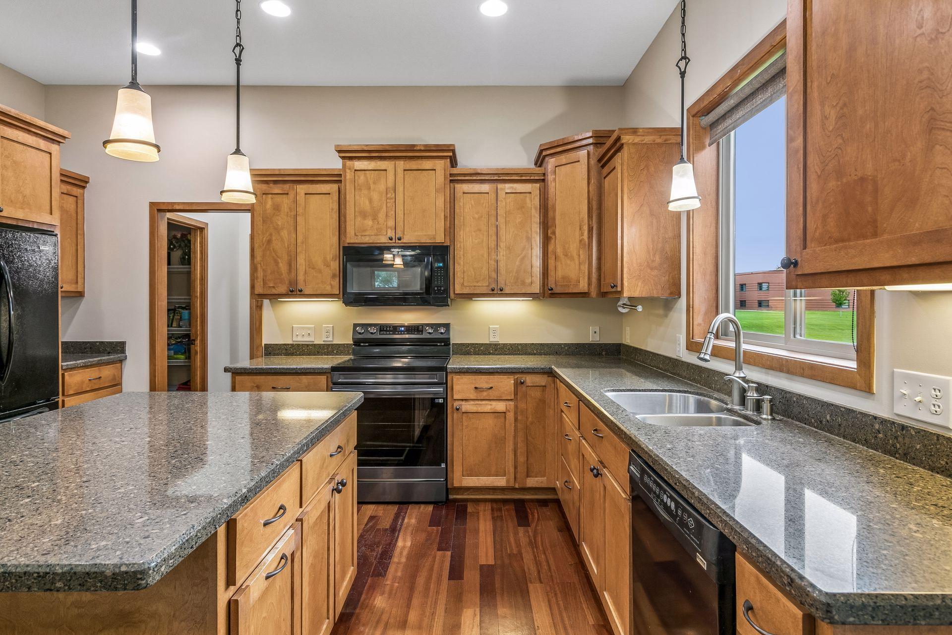 18274 Imagery Lane Property Photo 11