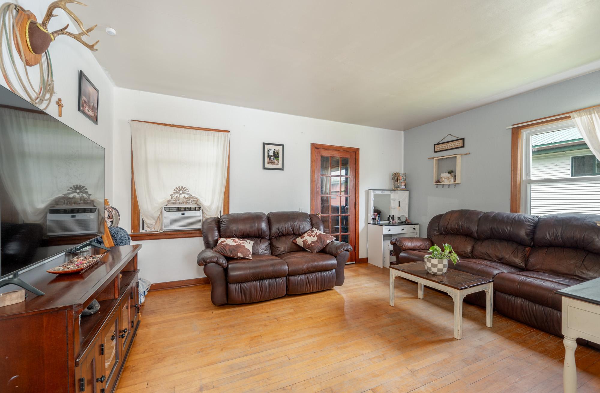 309 8th Avenue Property Photo 8