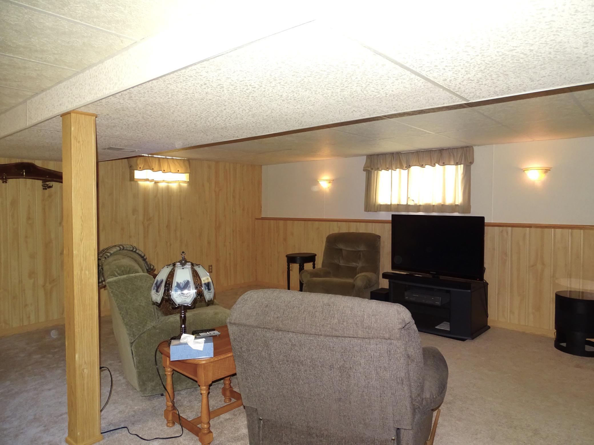 922 Auth Street Property Photo 28