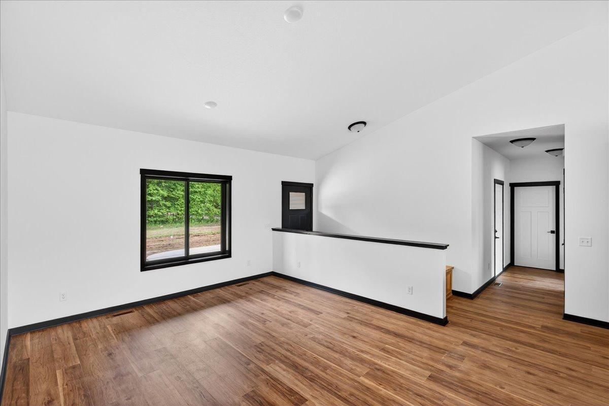 12085 Sunrise Road Property Photo 5