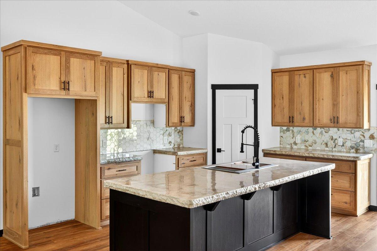 12085 Sunrise Road Property Photo 11
