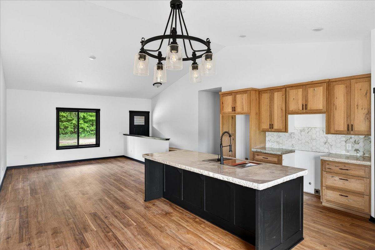 12085 Sunrise Road Property Photo 14