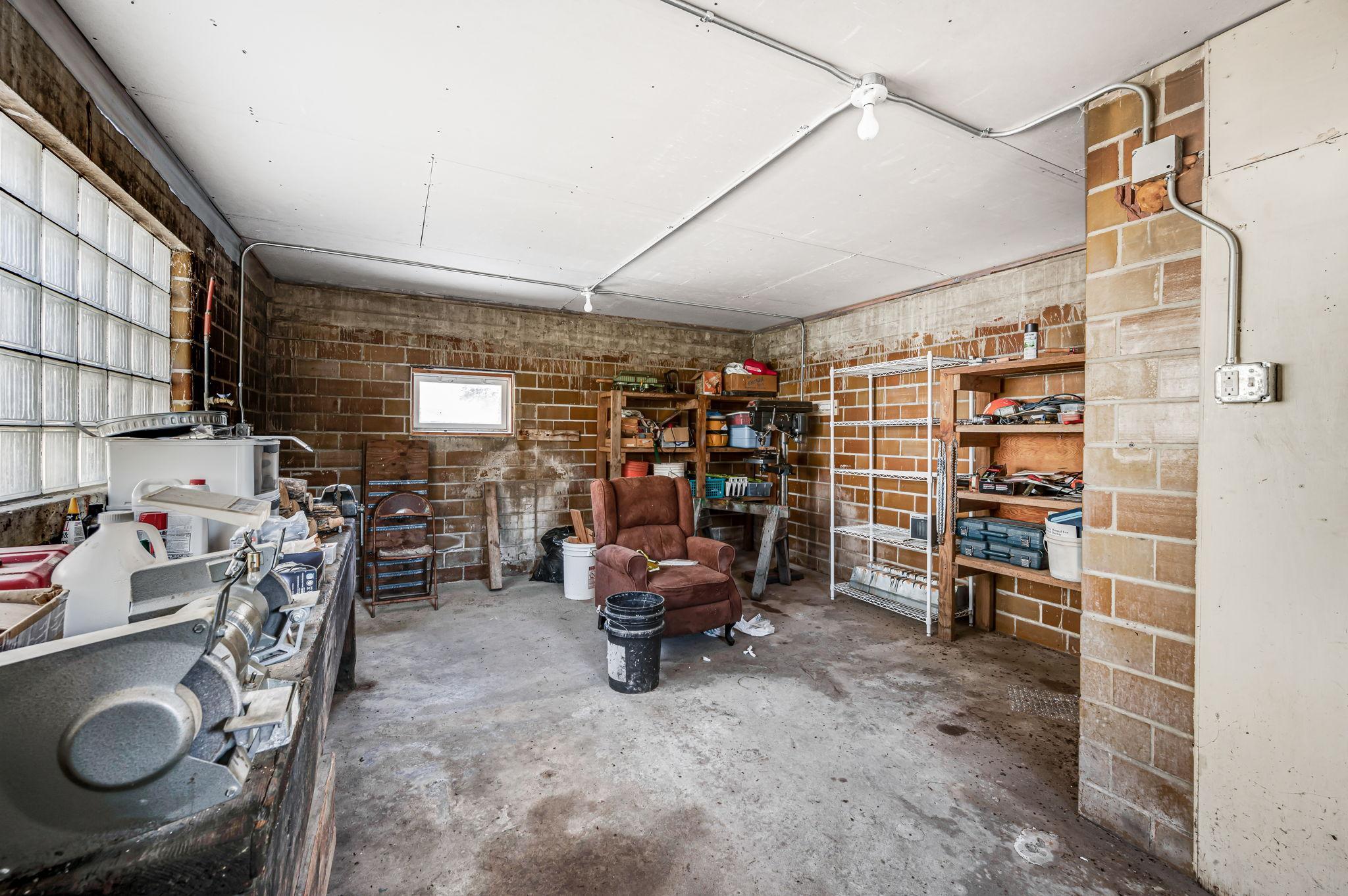 48050 Old River Bluff Road Property Photo 12