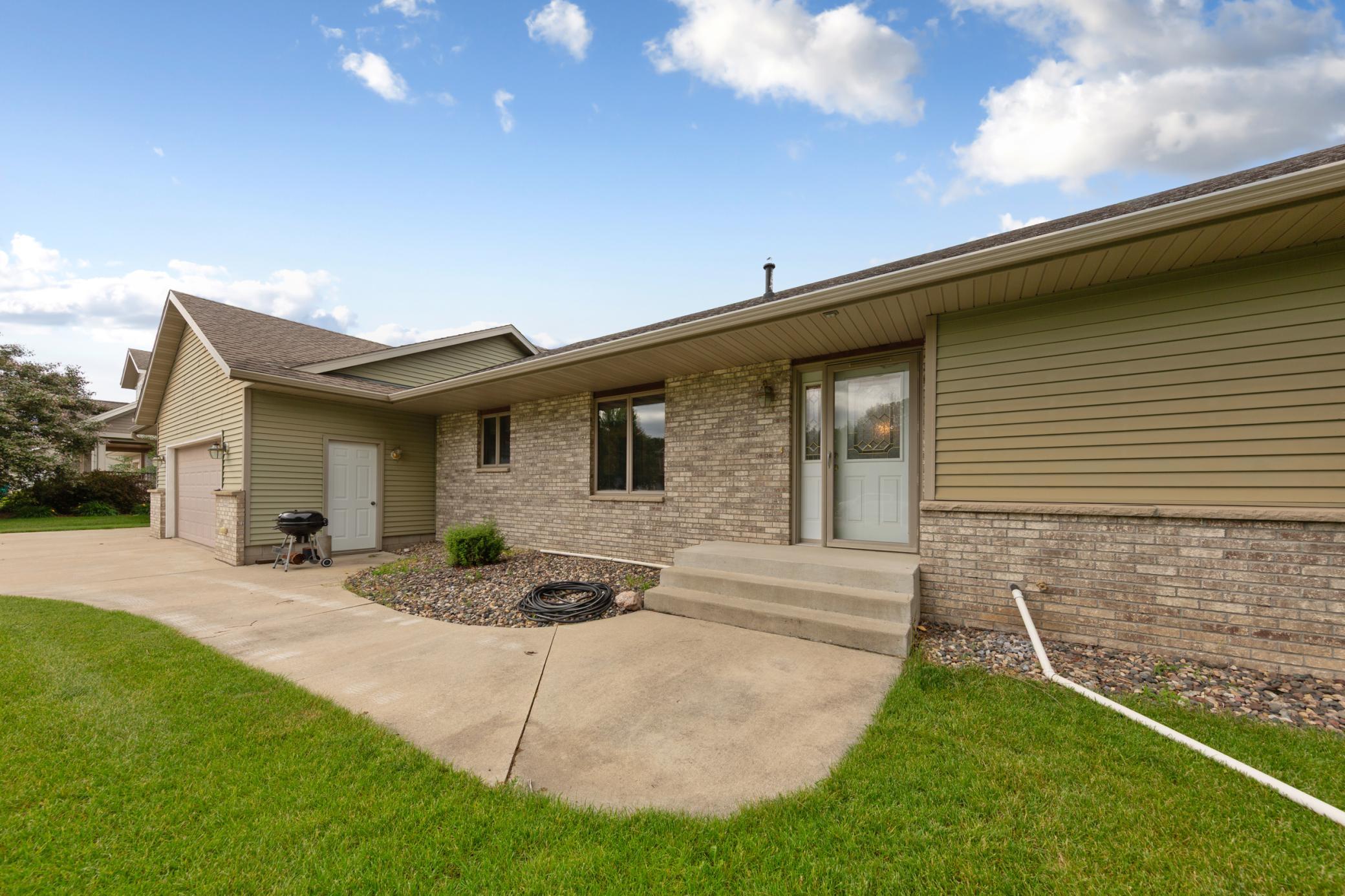1555 Greenleaf Road Property Photo 4