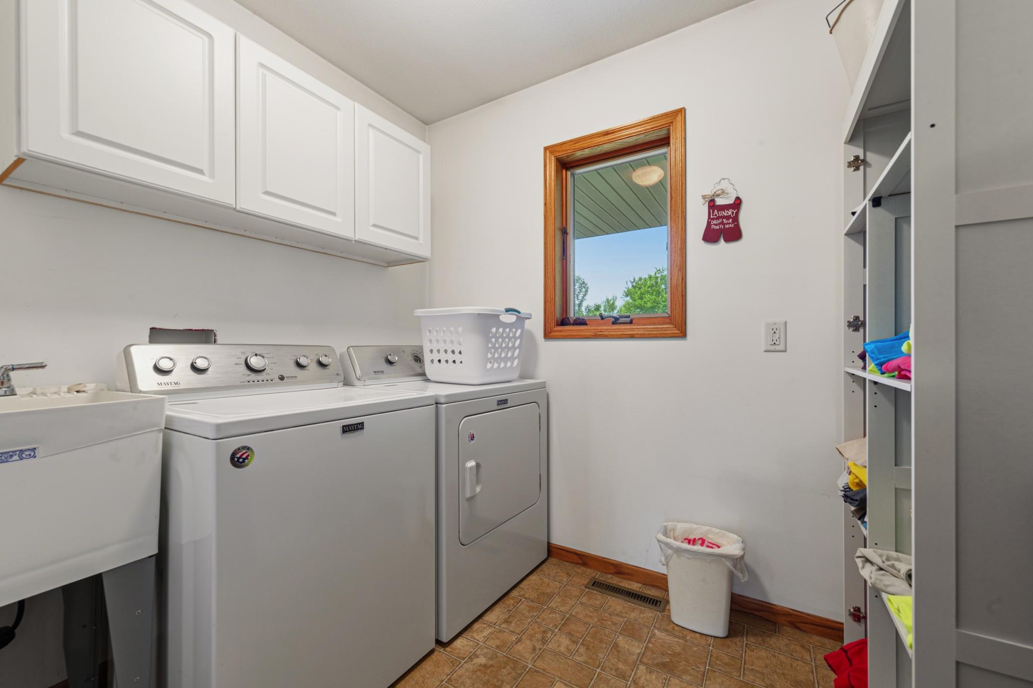 1555 Greenleaf Road Property Photo 17