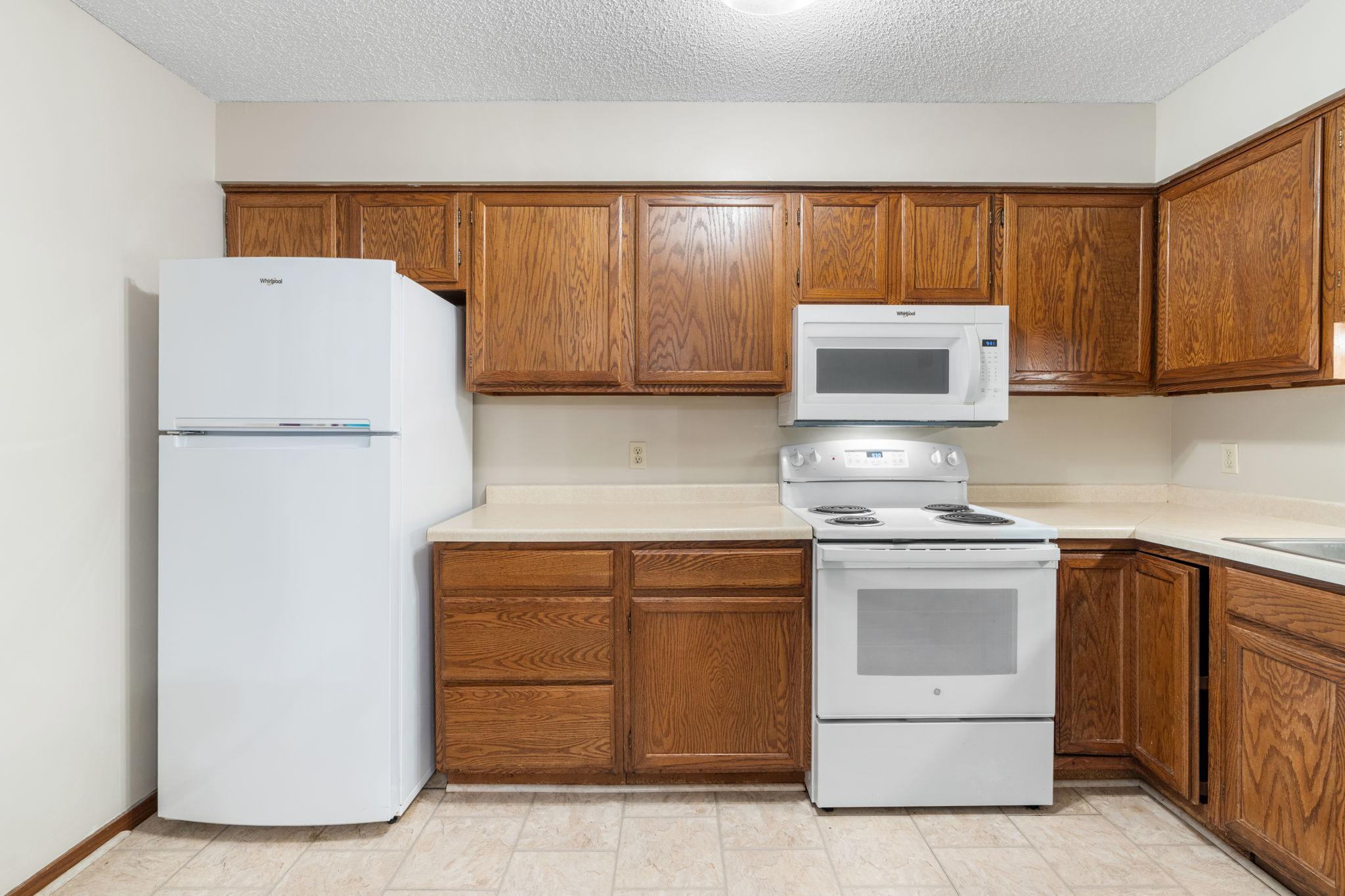 4165 Hilltop Point 105 Property Photo 6