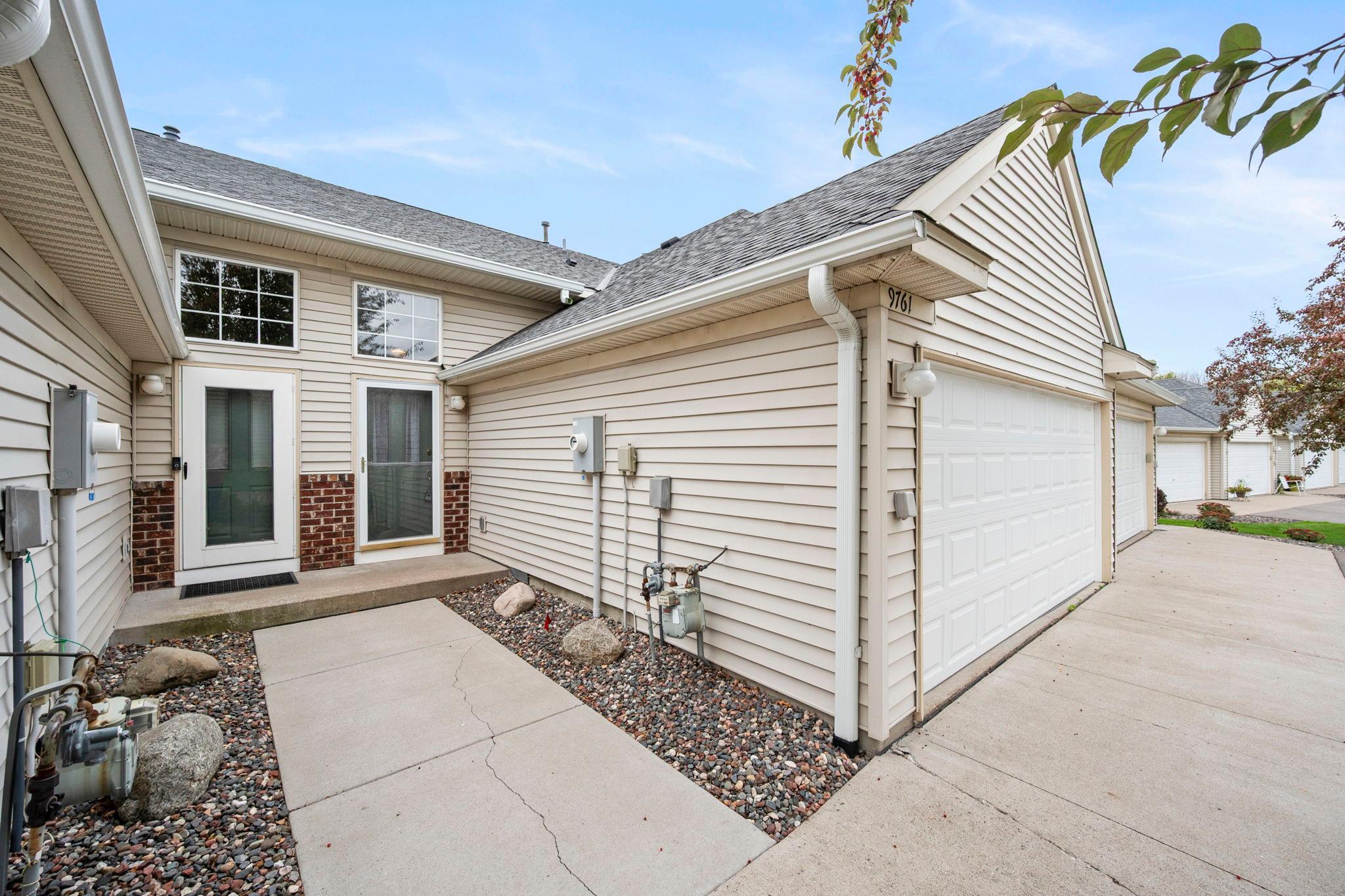 9761 Zinnia Lane N Property Photo 1