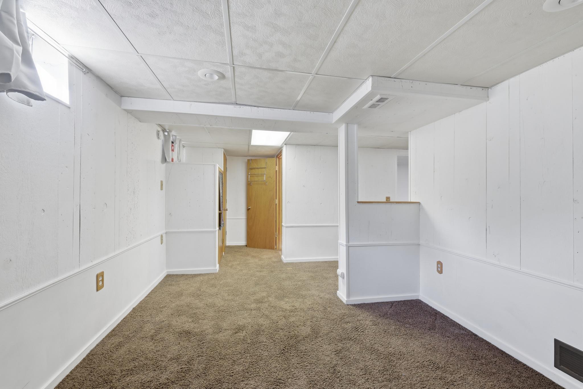 6208 Hillside Road Property Photo 25