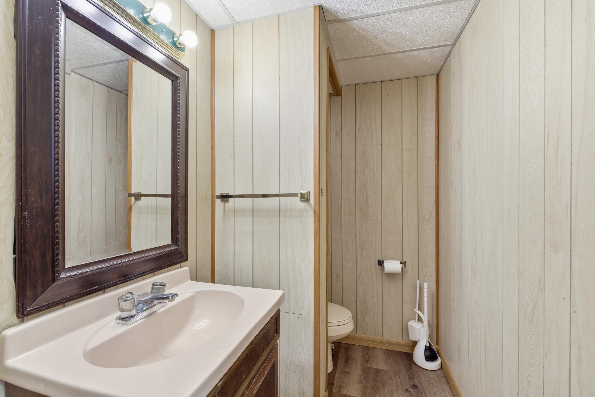 6208 Hillside Road Property Photo 26