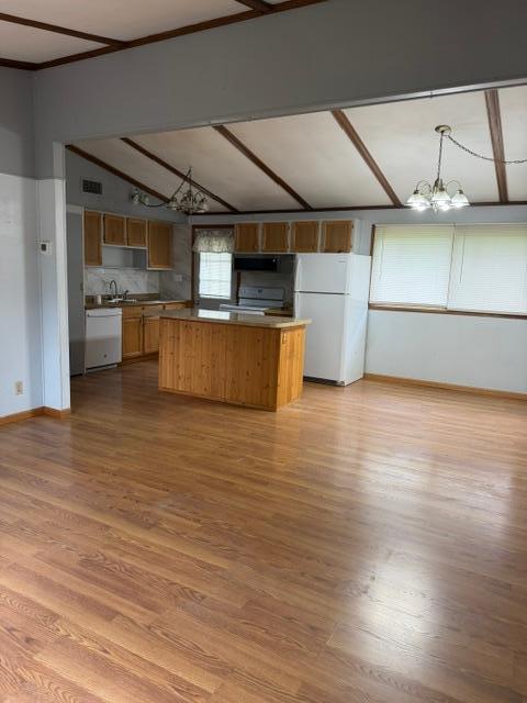 407 Lake Avenue Property Photo 7