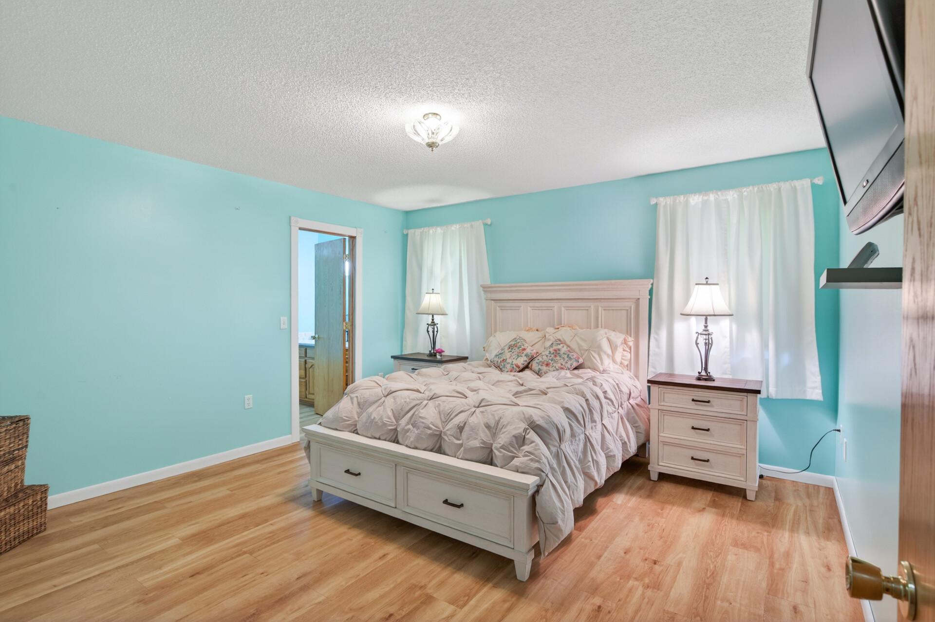 600 Kipp Property Photo 12