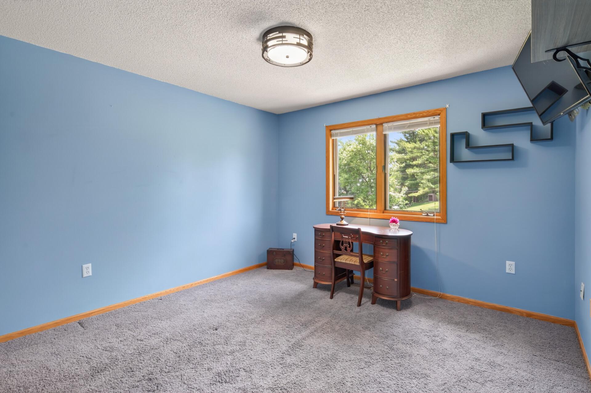 600 Kipp Property Photo 15