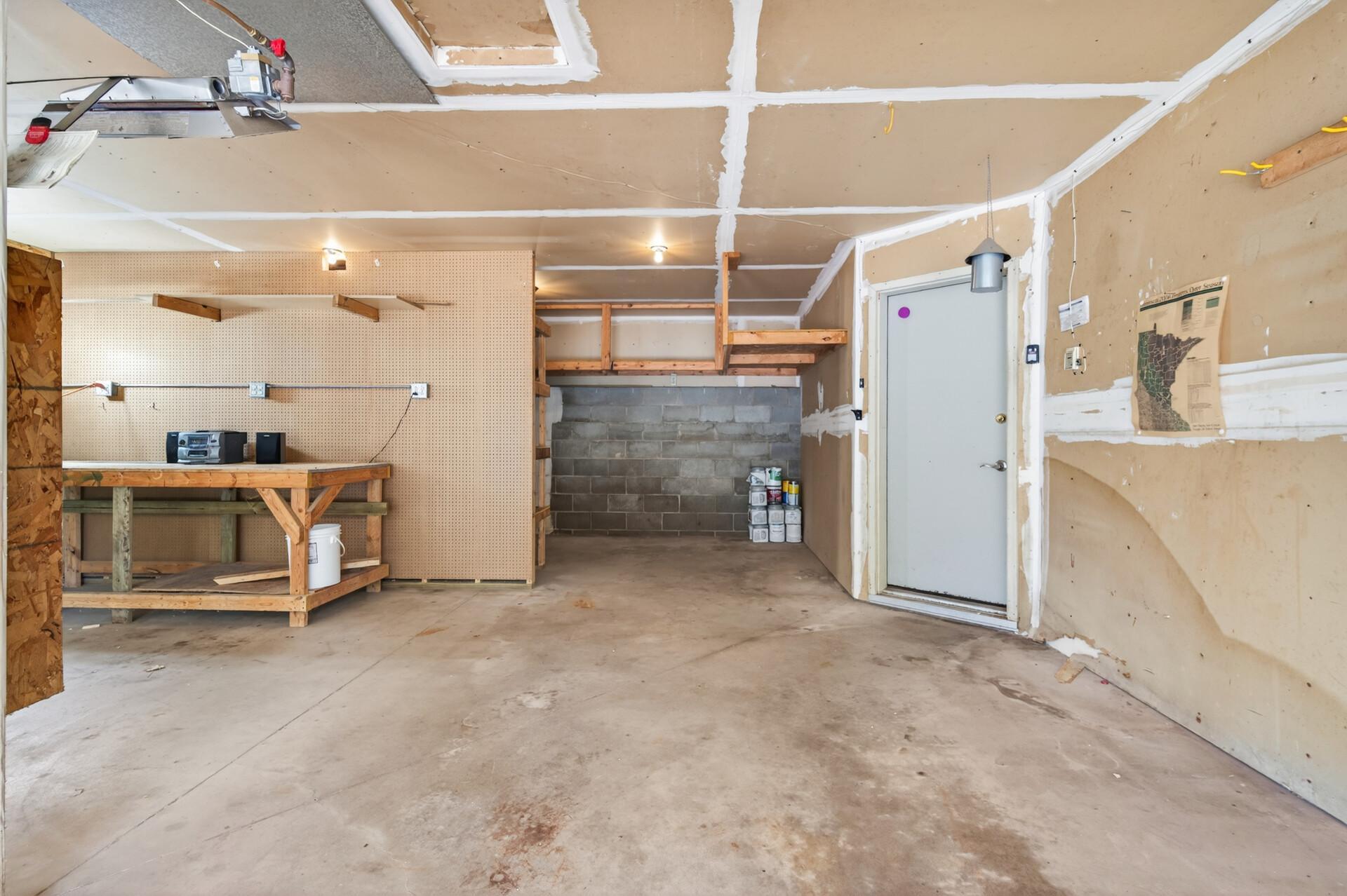 600 Kipp Property Photo 21