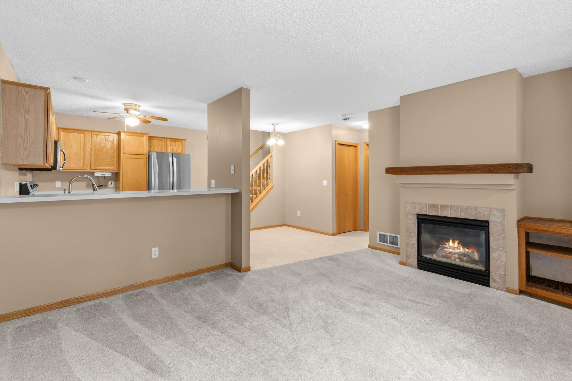 479 Aqua Circle Property Photo 6