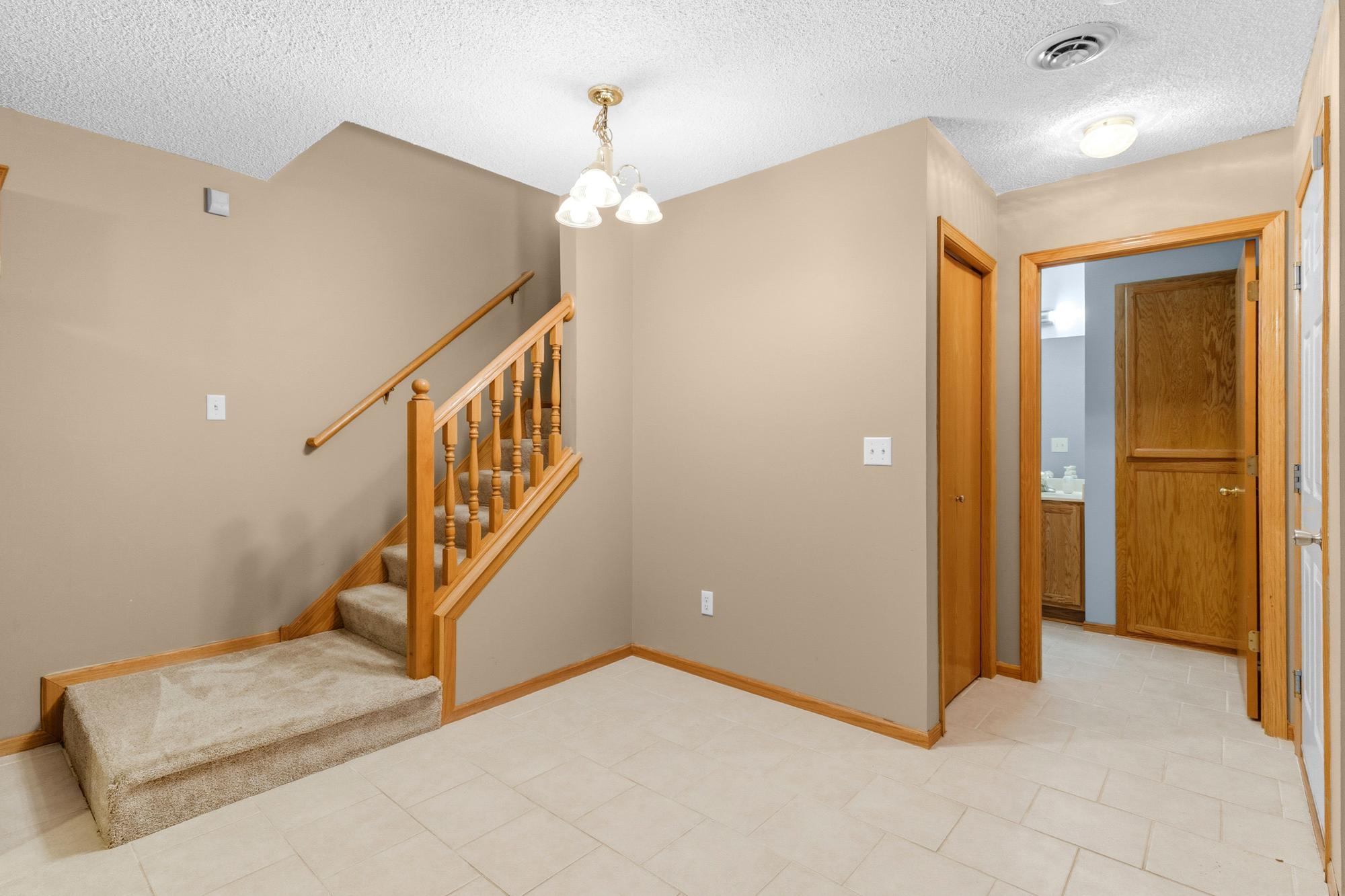 479 Aqua Circle Property Photo 15