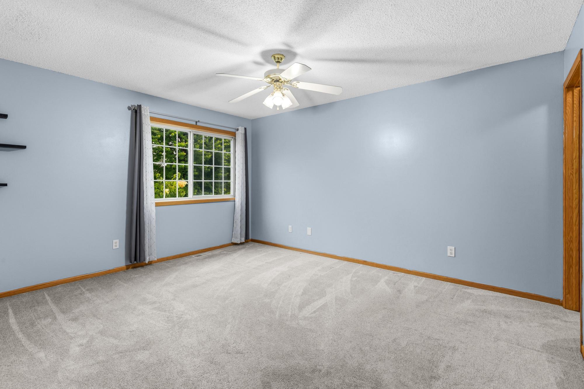 479 Aqua Circle Property Photo 18