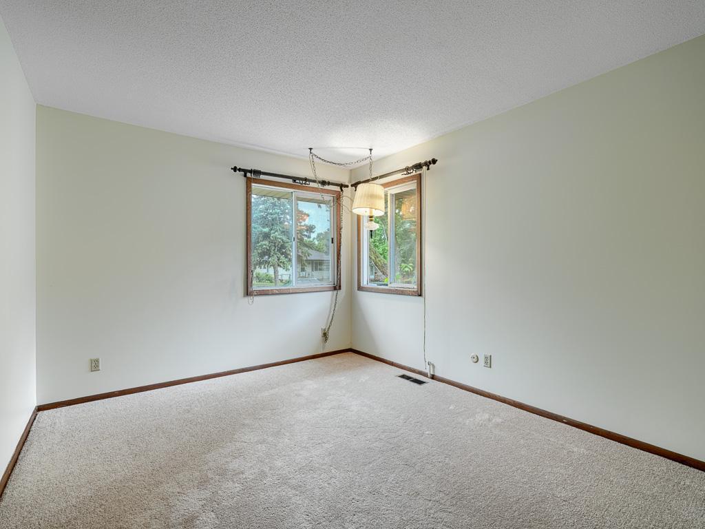 1625 Mclean Avenue Property Photo 9