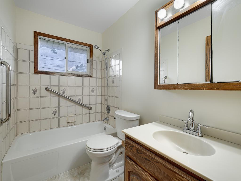 1625 Mclean Avenue Property Photo 14