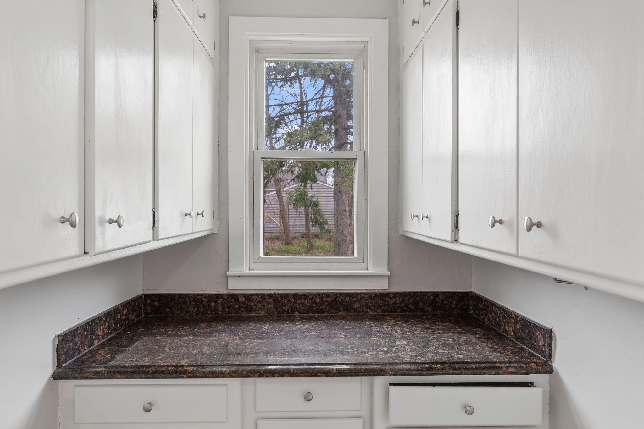 1302 Hewitt Avenue Property Photo 5