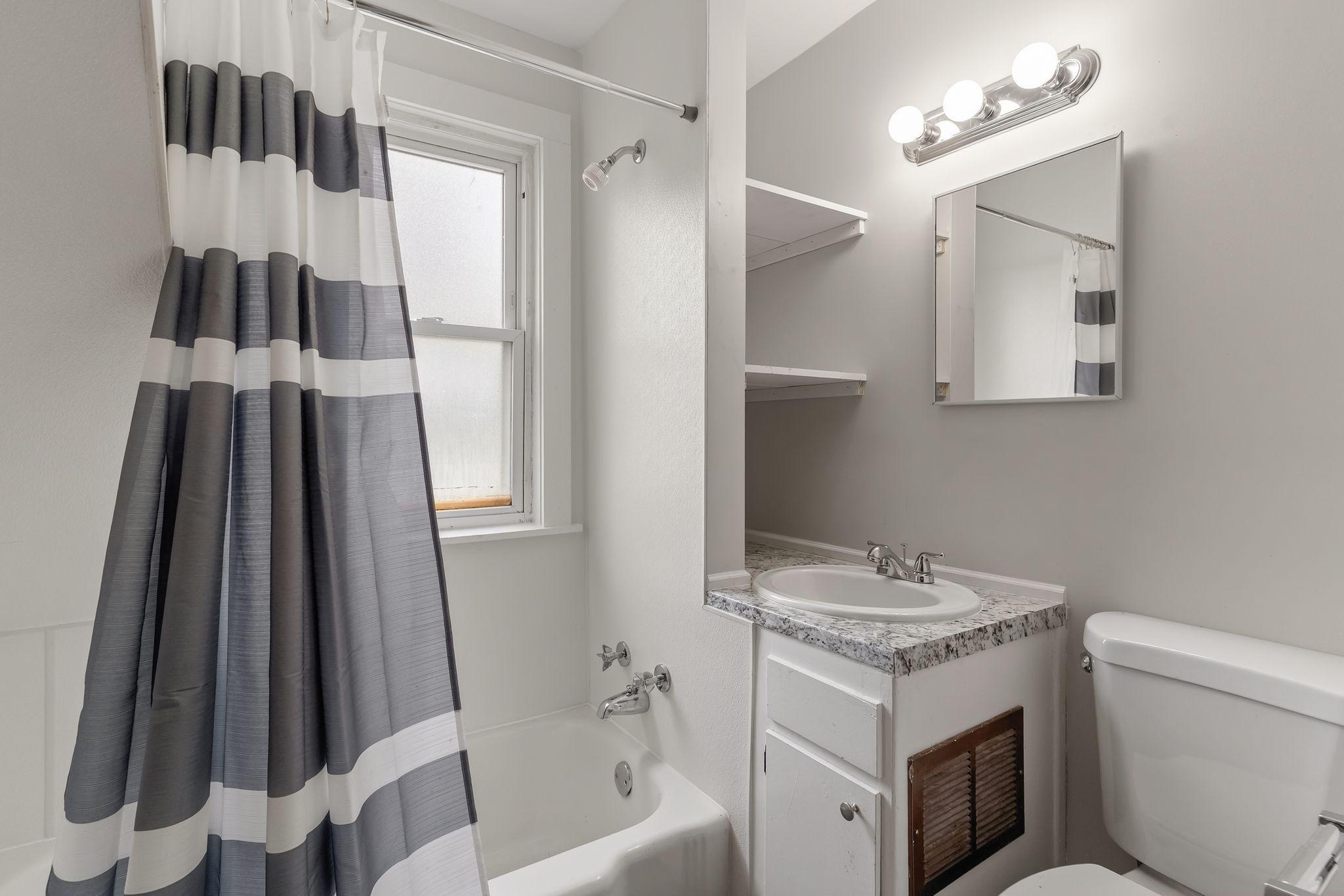 1302 Hewitt Avenue Property Photo 6