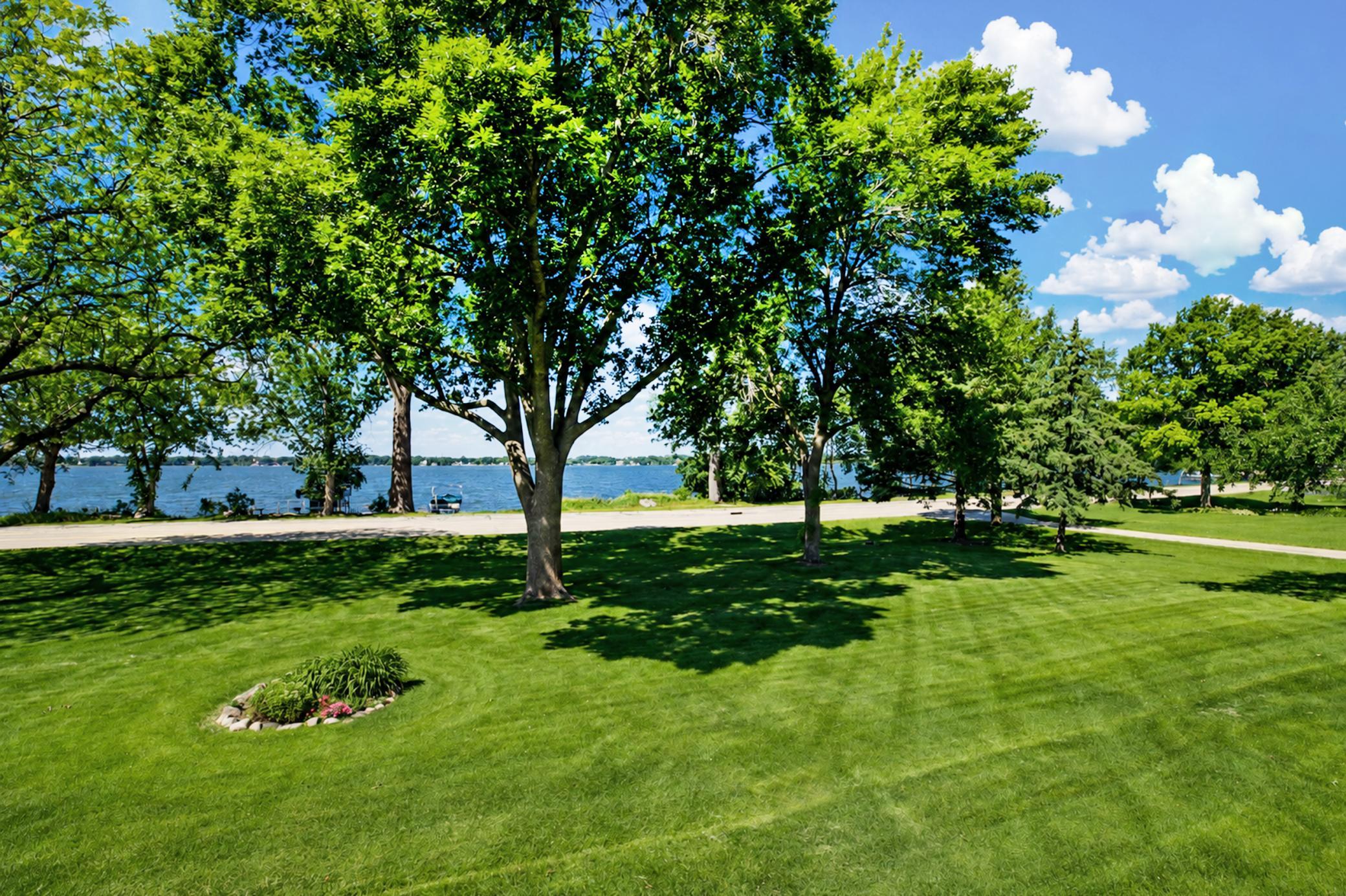 14747 Snake Trail Property Photo 33