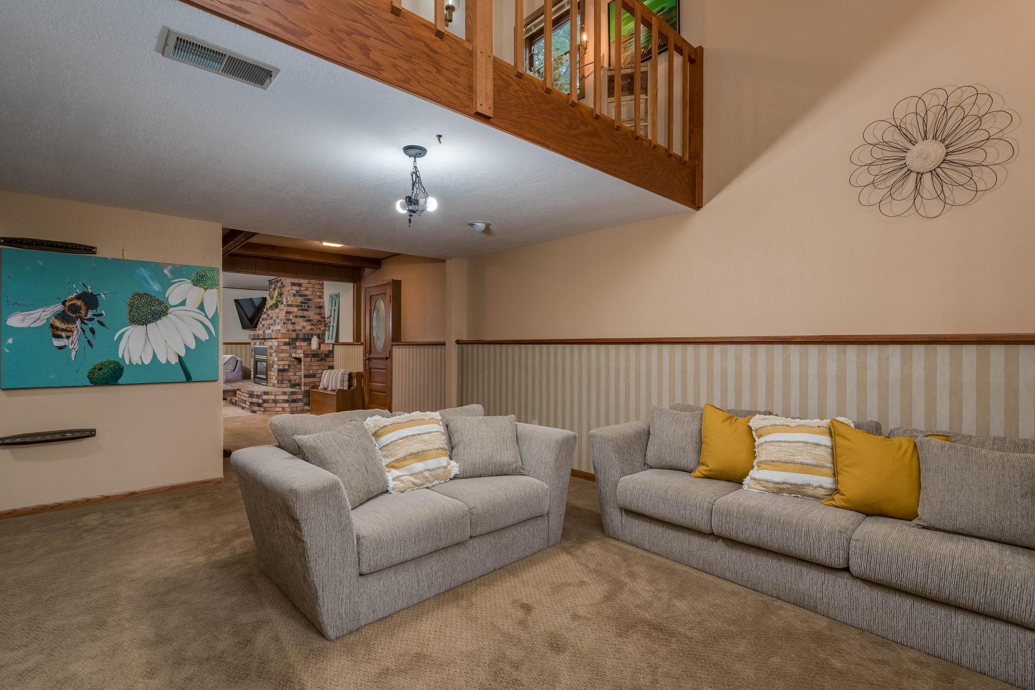 30 Lincoln Lane Property Photo 31