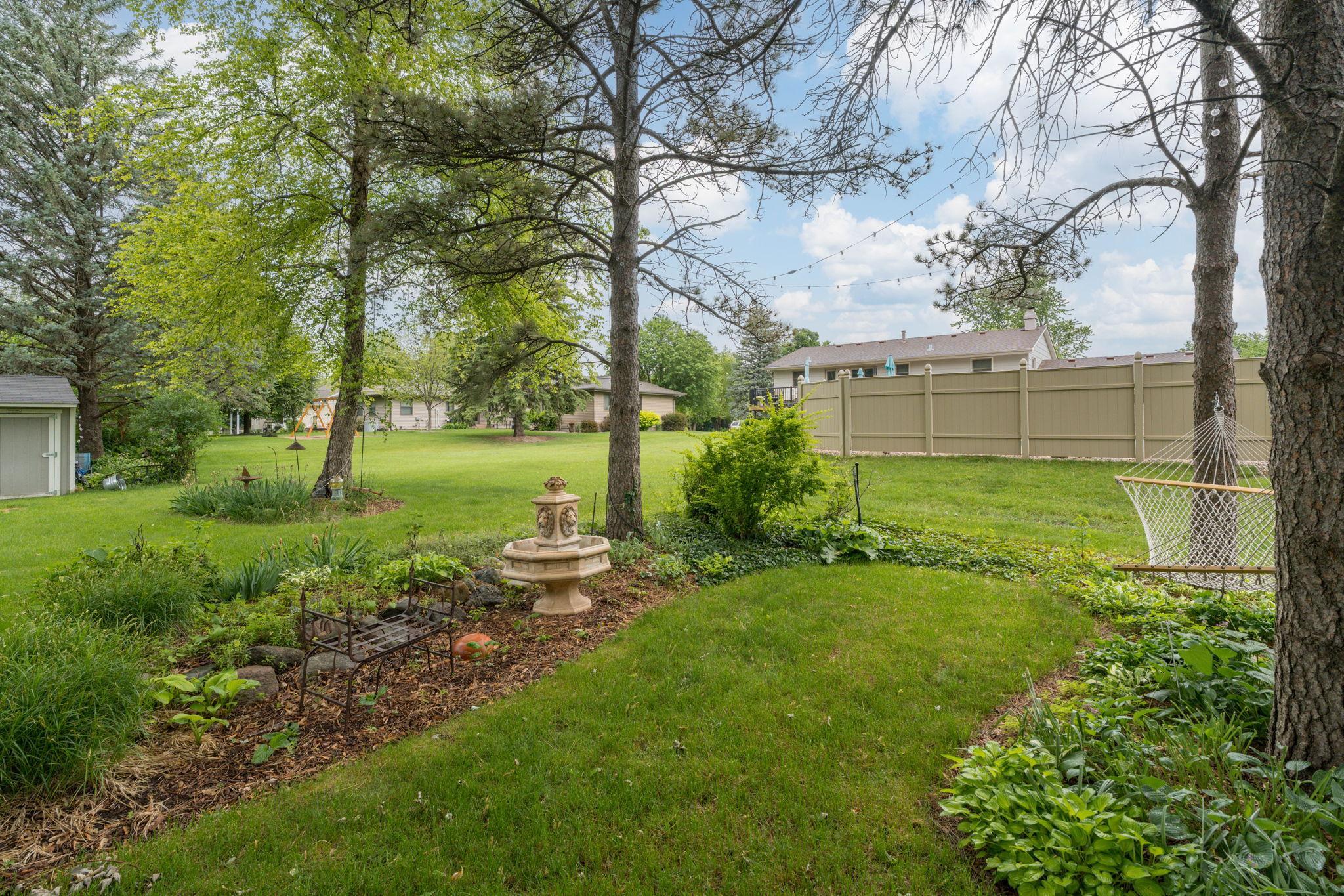 30 Lincoln Lane Property Photo 45