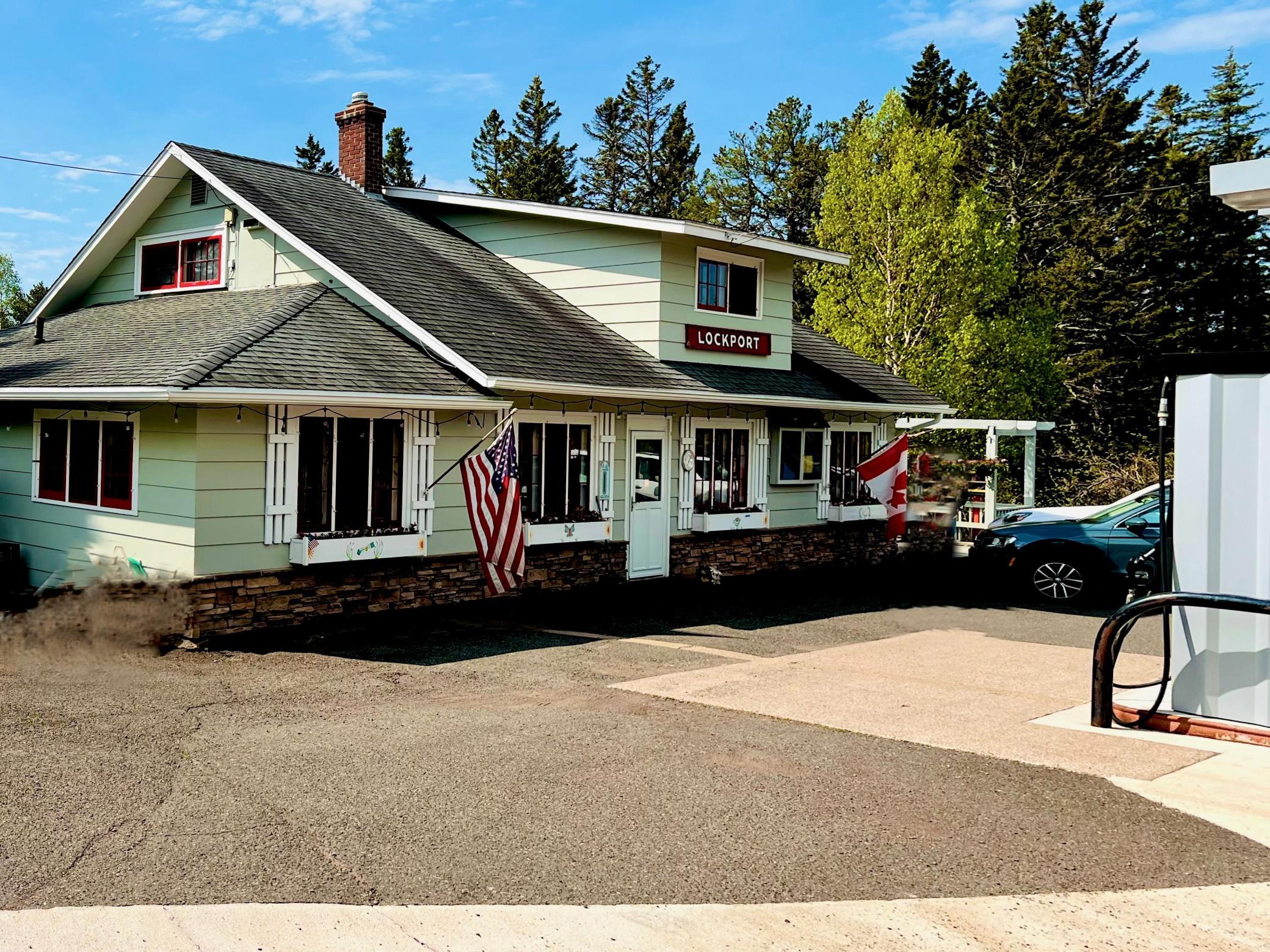 5362 W Highway 61 Lockport Marketplace & Grill Property Photo 1
