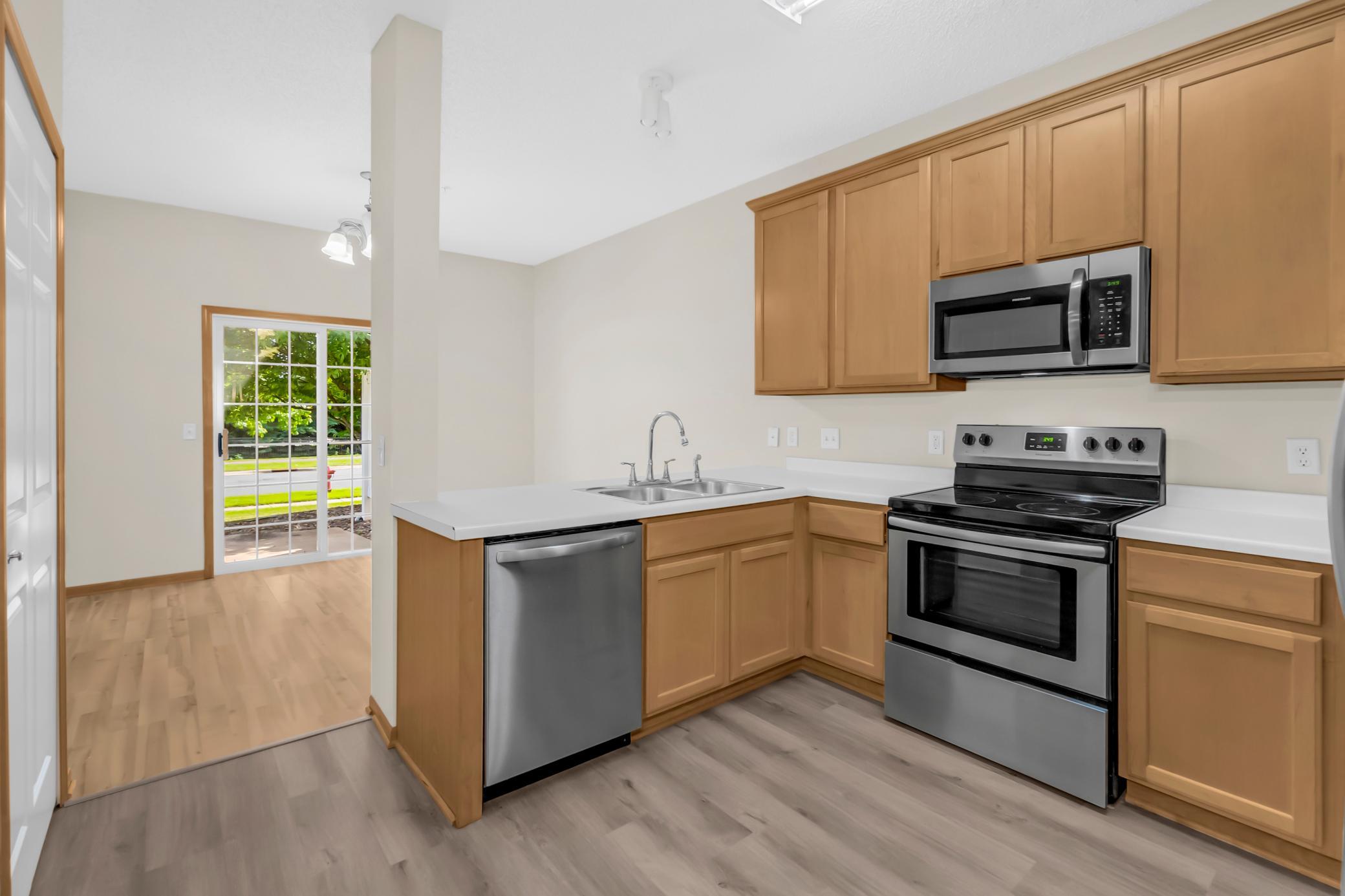 17770 Elm Road N Property Photo 10