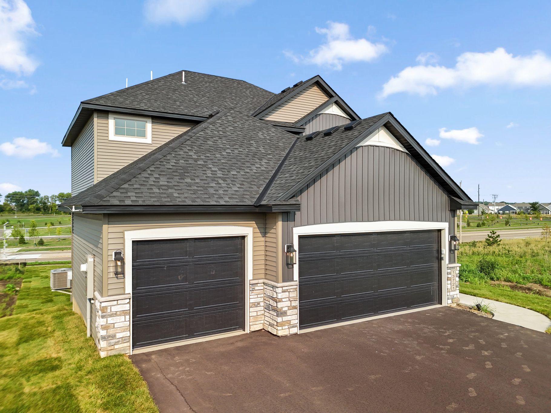 13721 Arrowhead Way Property Photo 2